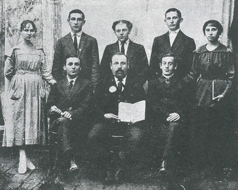 הנהלת הספריה של ההסתדרות הציונית בדוד הורודוק - שנת 1917